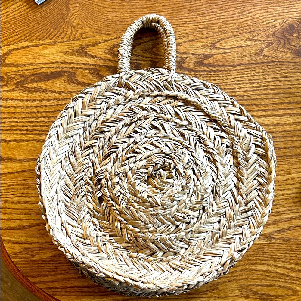 Bohemian straw bag with handles